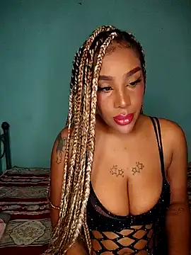 Queen Amara online show from 10.14.25