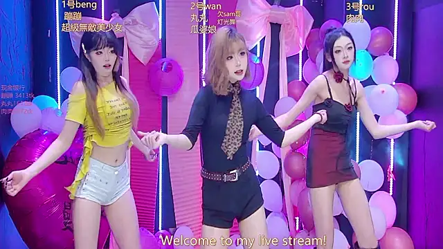 queen-001 online show from 02.24.26