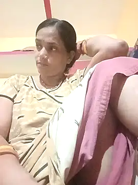 Snapshot of Hot-kal93 chatting on 10.25.25 Hot-kal93 online show from 10.25.25