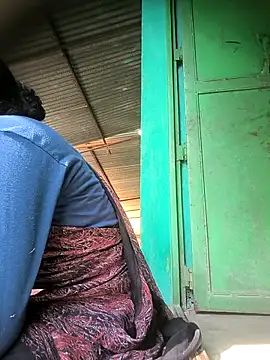 Snapshot of Hot-dasi52 chatting on 12.18.25 Hot-dasi52 online show from 12.18.25