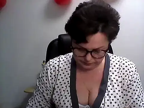 Snapshot of EllaLove2277 chatting on 02.18.26 EllaLove2277 online show from 02.18.26