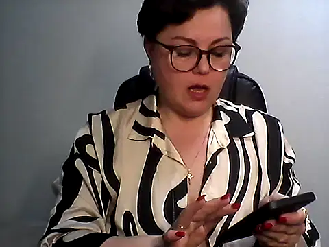 Snapshot of EllaLove2277 chatting on 02.26.26 EllaLove2277 online show from 02.26.26