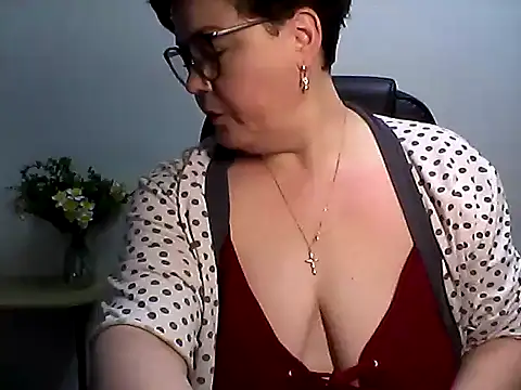 EllaLove2277 online show from 04.17.26