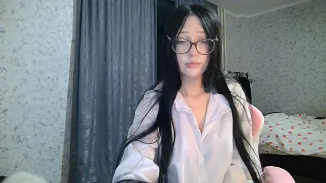 Snapshot of KeicyKlark chatting on 09.28.25 KeicyKlark online show from 09.28.25