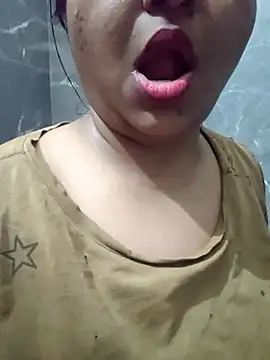 Snapshot of bitch-horny chatting on 10.26.25 bitch-horny online show from 10.26.25