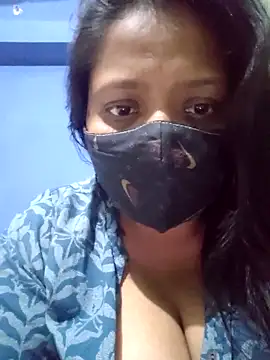 Snapshot of bitch-horny chatting on 11.11.25 bitch-horny online show from 11.11.25