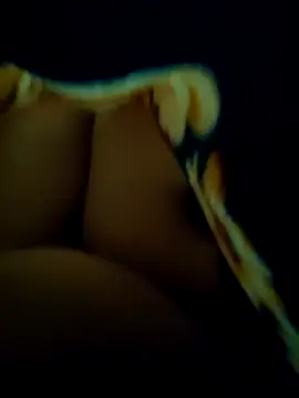 Snapshot of bitch-horny chatting on 11.25.25 bitch-horny online show from 11.25.25