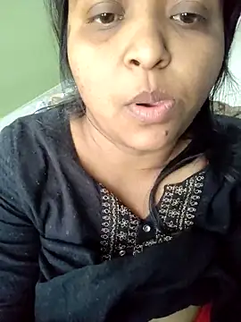 Snapshot of bitch-horny chatting on 12.14.25 bitch-horny online show from 12.14.25