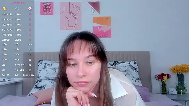  Alissaa online show from 04.06.26