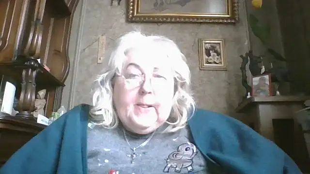 Lala-Love56 online show from 11.17.25