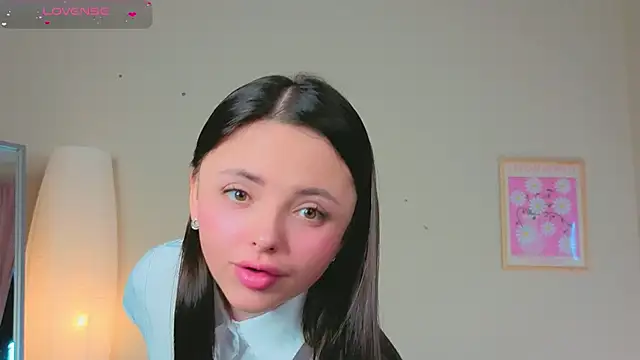 OliviaKis  online show from 09.17.25