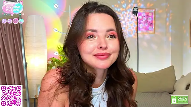 Snapshot of OliviaKis_ chatting on 07.18.26 OliviaKis online show from 07.18.26