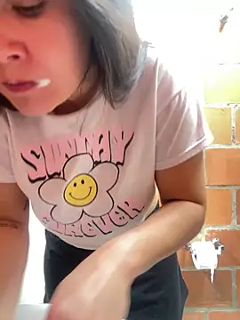 Snapshot of amberbakee chatting on 02.02.26 amberbakee online show from 02.02.26