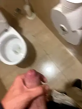 Snapshot of joaomesa chatting on 09.10.25 joaomesa online show from 09.10.25