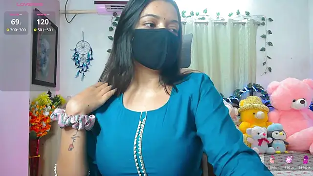 Snapshot of WildDimpi_0 chatting on 04.25.26 WildDimpi 0 online show from 04.25.26