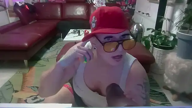 Snapshot of hellgirl1980 chatting on 07.22.26 hellgirl1980 online show from 07.22.26