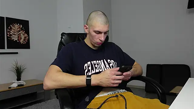 Ryan Dozer online show from 10.30.25