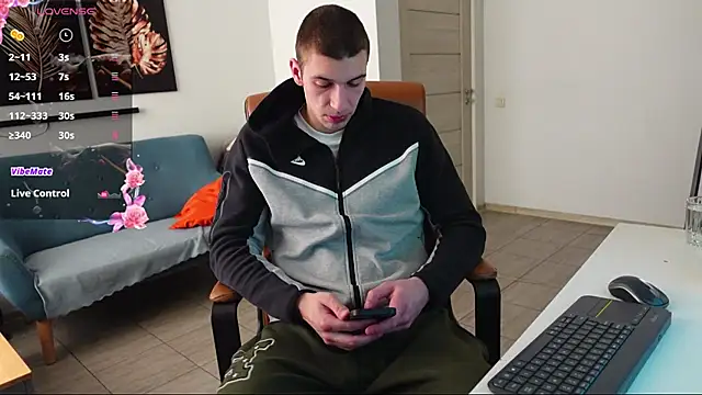 Ryan Dozer online show from 04.11.26