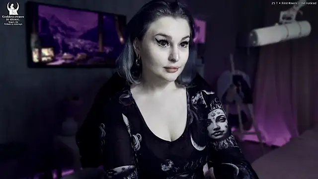 Wounded Goddess  online show from 01.11.26