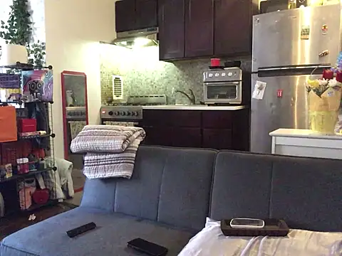 Snapshot of littyleesh1 chatting on 04.11.26 littyleesh1 online show from 04.11.26