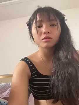 Emlyly-18 online show from 09.14.25