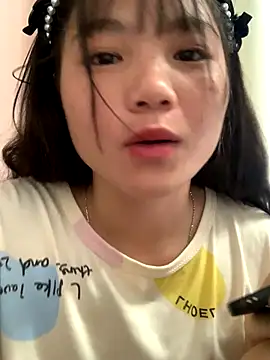 Emlyly-18 online show from 09.15.25