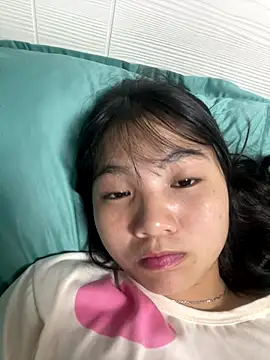 Emlyly-18 online show from 10.07.25