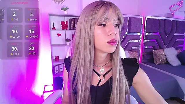 Eva Walker  online show from 09.11.25