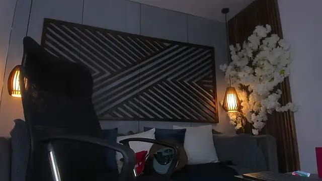 B Wild online show from 10.28.25