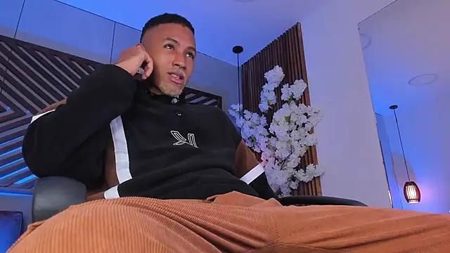 Snapshot of B_Wild chatting on 02.03.26 B Wild online show from 02.03.26