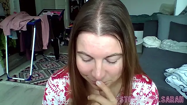 Snapshot of story_of_sarah chatting on 11.19.25 story of sarah online show from 11.19.25