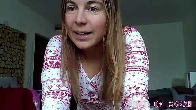 Snapshot of story_of_sarah chatting on 11.24.25 story of sarah online show from 11.24.25