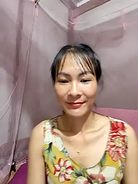 Snapshot of Yumyum_kiw chatting on 09.09.25 Yumyum kiw online show from 09.09.25
