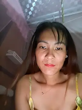 Snapshot of Yumyum_kiw chatting on 09.15.25 Yumyum kiw online show from 09.15.25