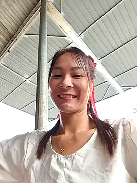Snapshot of Yumyum_kiw chatting on 10.09.25 Yumyum kiw online show from 10.09.25