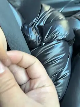 Snapshot of Fengbaby-555 chatting on 12.14.25 Fengbaby-555 online show from 12.14.25