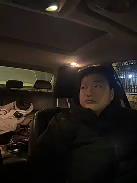 Snapshot of Fengbaby-555 chatting on 12.22.25 Fengbaby-555 online show from 12.22.25