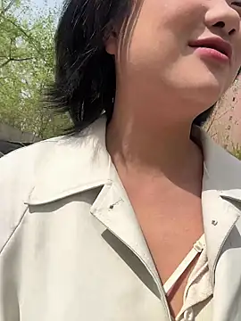 Snapshot of Fengbaby-555 chatting on 04.12.26 Fengbaby-555 online show from 04.12.26