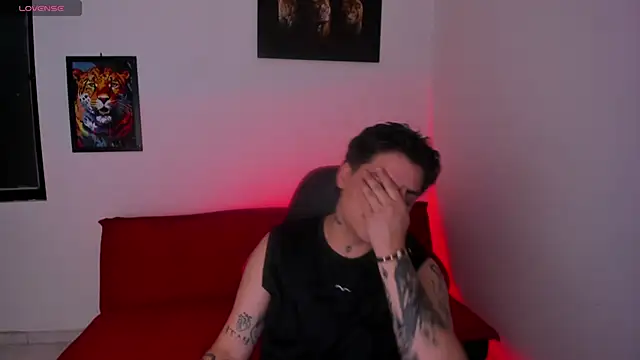 PeytonBox online show from 09.10.25