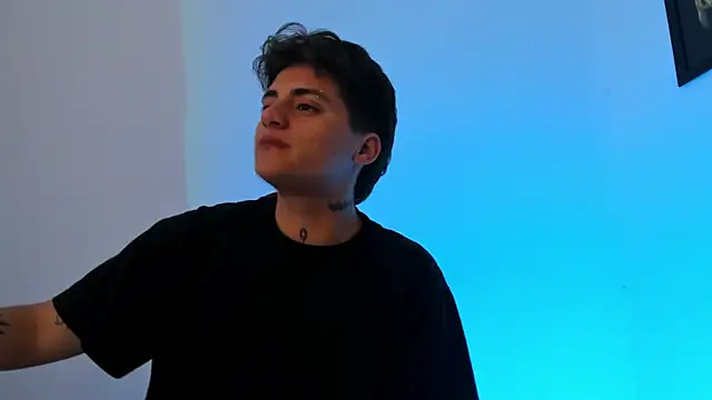 PeytonBox online show from 10.10.25