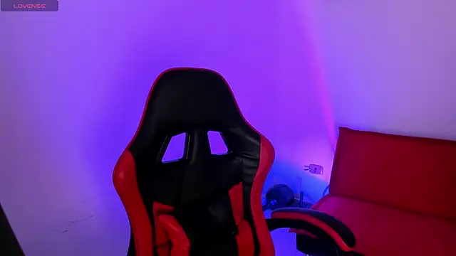 PeytonBox online show from 11.13.25