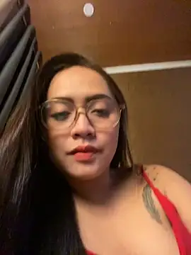 Snapshot of yourdevilsweettsx chatting on 11.07.25 yourdevilsweettsx online show from 11.07.25