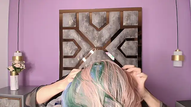 Electra Gosselin online show from 09.23.25