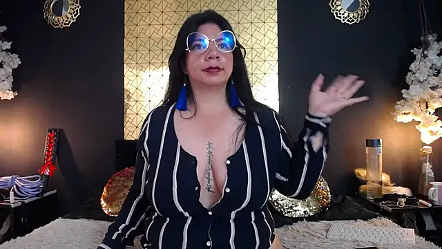 kinky momm online show from 11.12.25