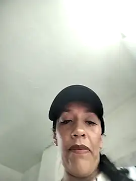 Shantey Laurent online show from 03.17.26