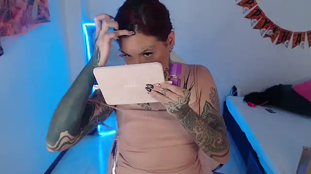 Maddy Vicius19 online show from 10.24.25