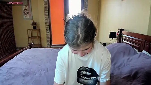 Lilly Jess online show from 09.15.25