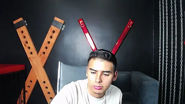 Matthewlodge online show from 09.19.25