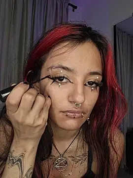 carolinerue online show from 04.04.26