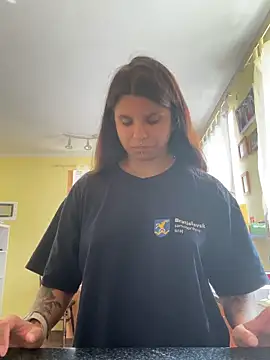 Brutecia2002 online show from 04.13.26